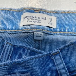 Abercrombie jeans size 28 / 6 reg
